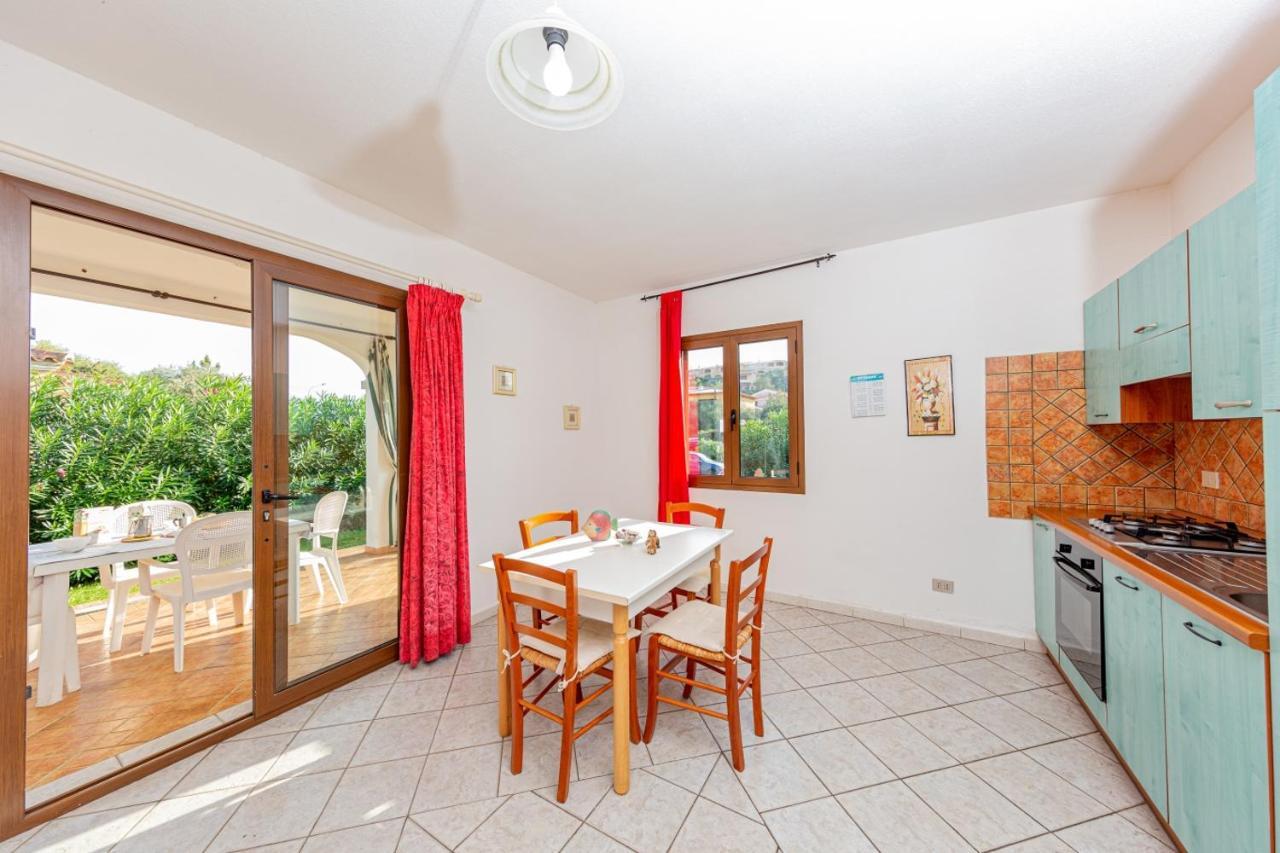 Appartamento Residenziale Trilocale 6 Posti Letto Via Sardegna San Teodoro Exterior photo