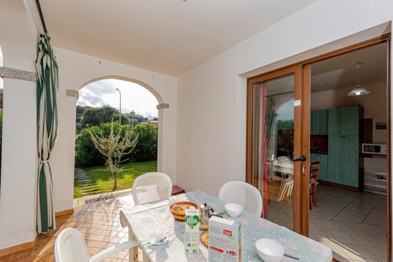 Appartamento Residenziale Trilocale 6 Posti Letto Via Sardegna San Teodoro San Teodoro  Exterior photo